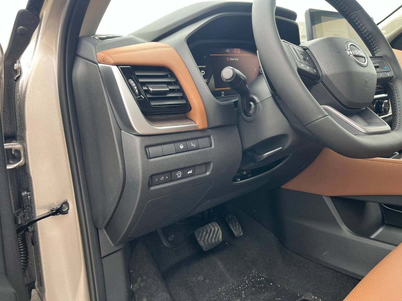 2026 Nissan Rogue AWD Platinum Photo