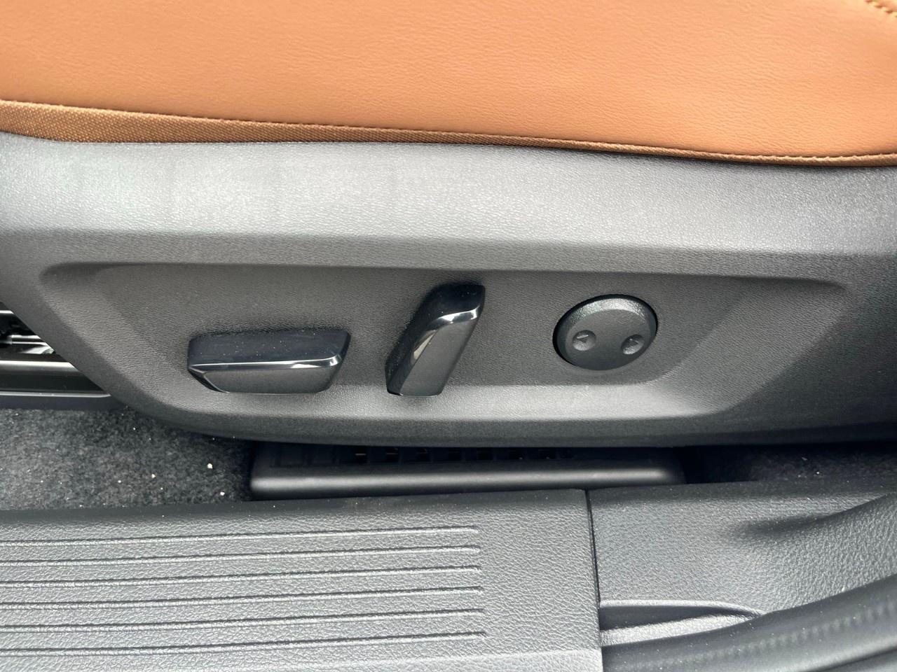 2026 Nissan Rogue AWD Platinum Photo