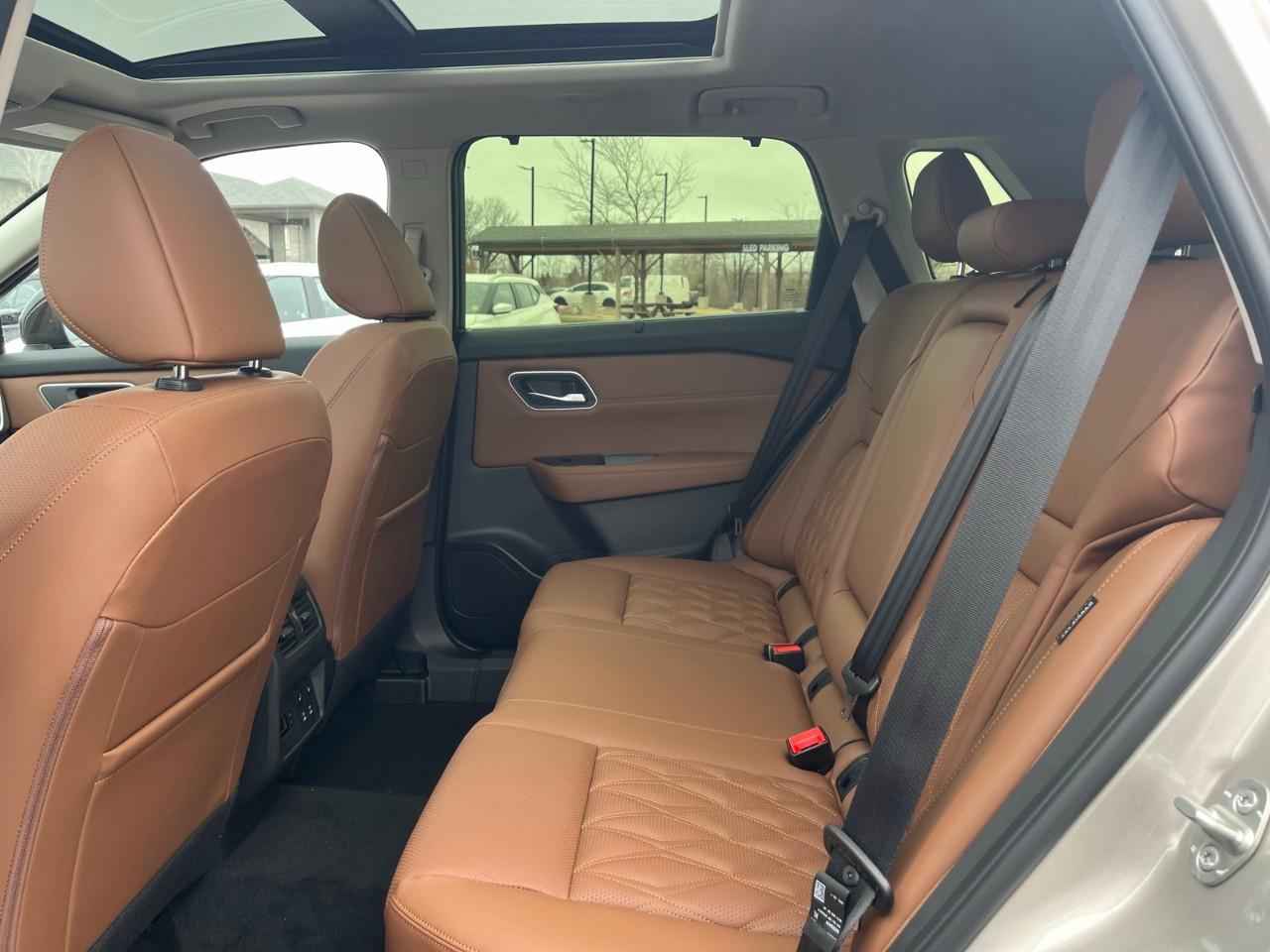 2026 Nissan Rogue AWD Platinum Photo