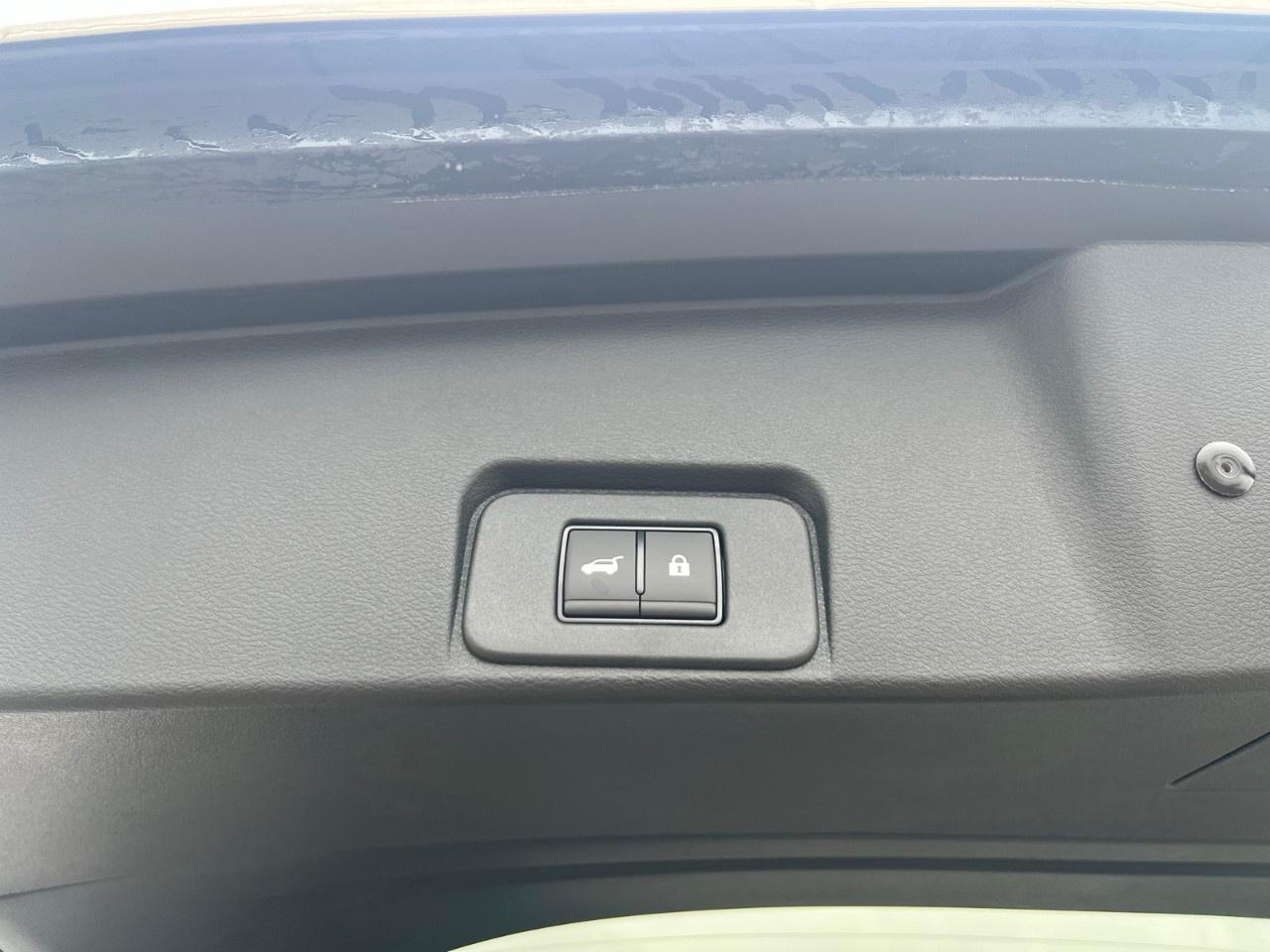 2026 Nissan Rogue AWD Platinum Photo