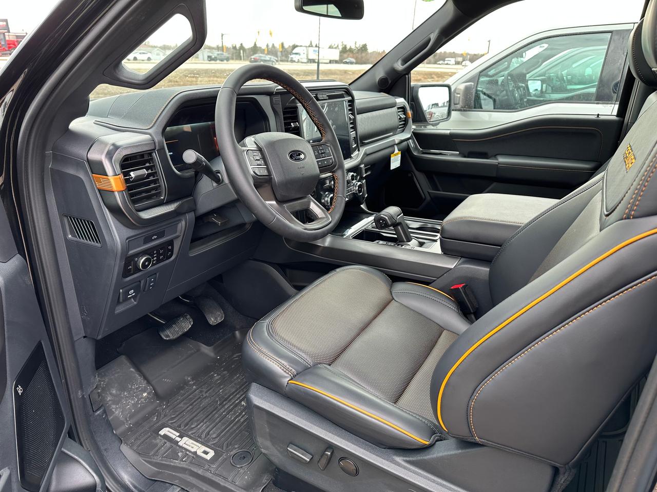 2026 Ford F-150 TREMOR 4WD SuperCrew 5.5' Box 402A Photo5