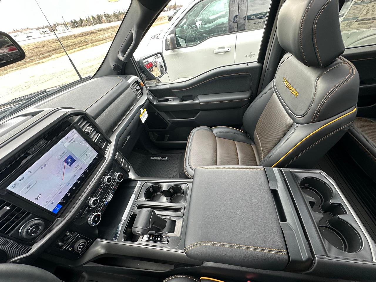 2026 Ford F-150 TREMOR 4WD SuperCrew 5.5' Box 402A Photo5