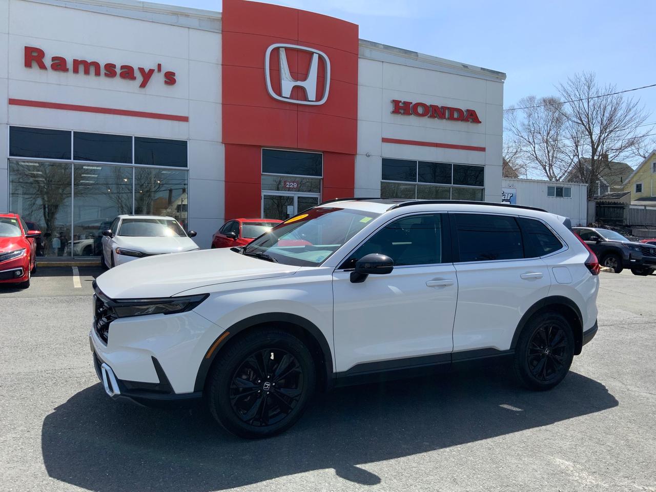 2023 Honda CR-V Hybrid Touring Photo0