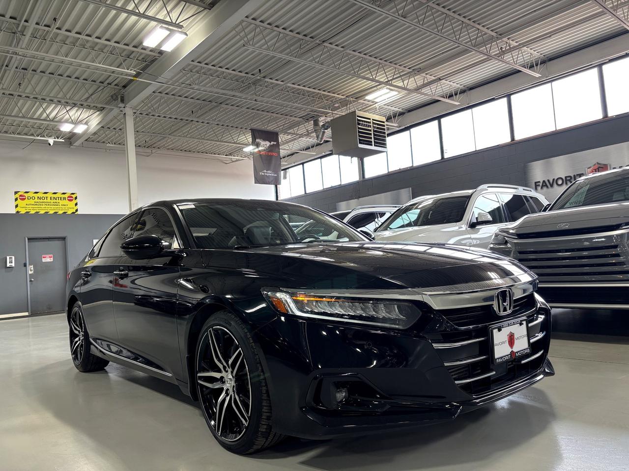 2022 Honda Accord Sedan Touring 2.0T|NAV|HUD|LEATHER|WOOD|SUNROOF|SAFETECH Photo