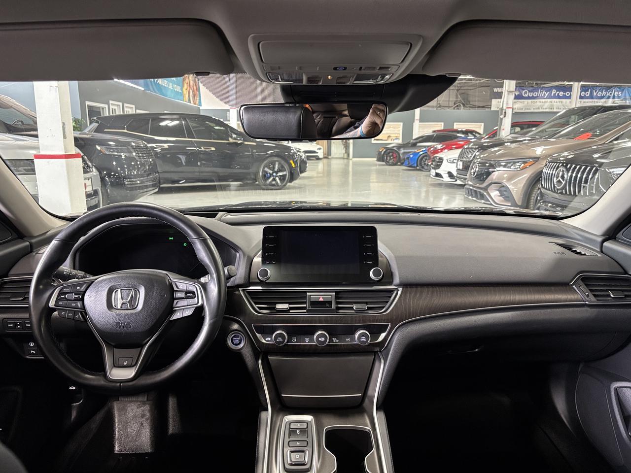 2022 Honda Accord Sedan Touring 2.0T|NAV|HUD|LEATHER|WOOD|SUNROOF|SAFETECH Photo