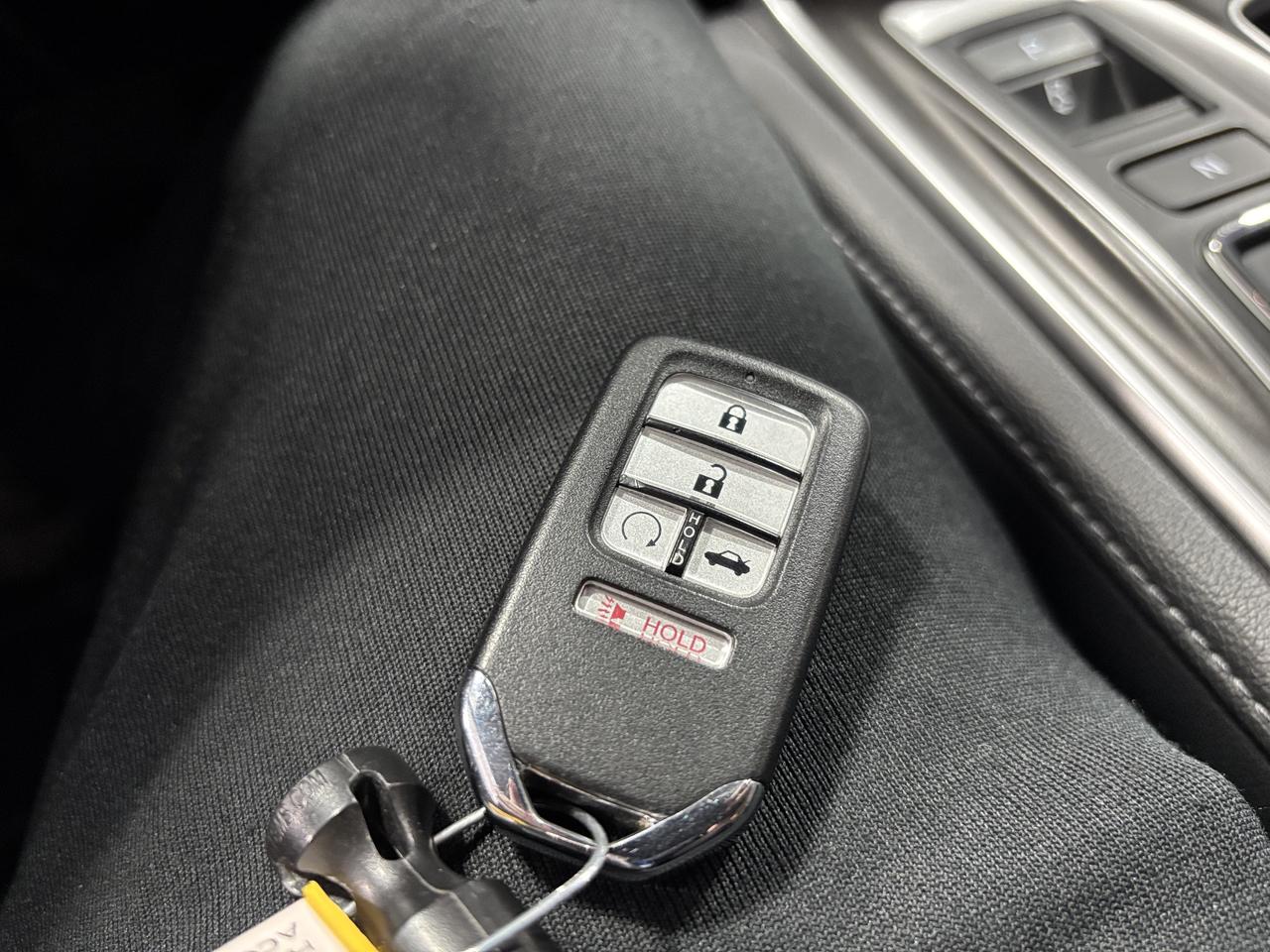 2022 Honda Accord Sedan Touring 2.0T|NAV|HUD|LEATHER|WOOD|SUNROOF|SAFETECH Photo