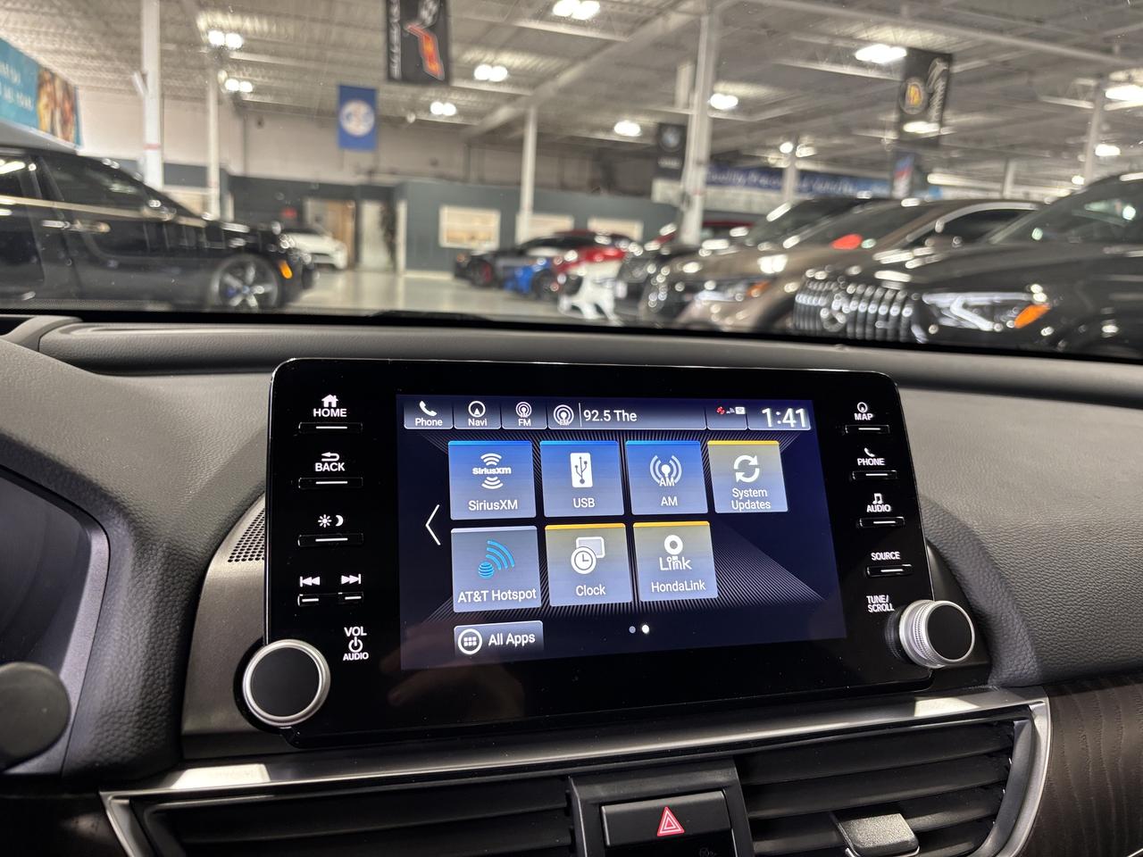 2022 Honda Accord Sedan Touring 2.0T|NAV|HUD|LEATHER|WOOD|SUNROOF|SAFETECH Photo