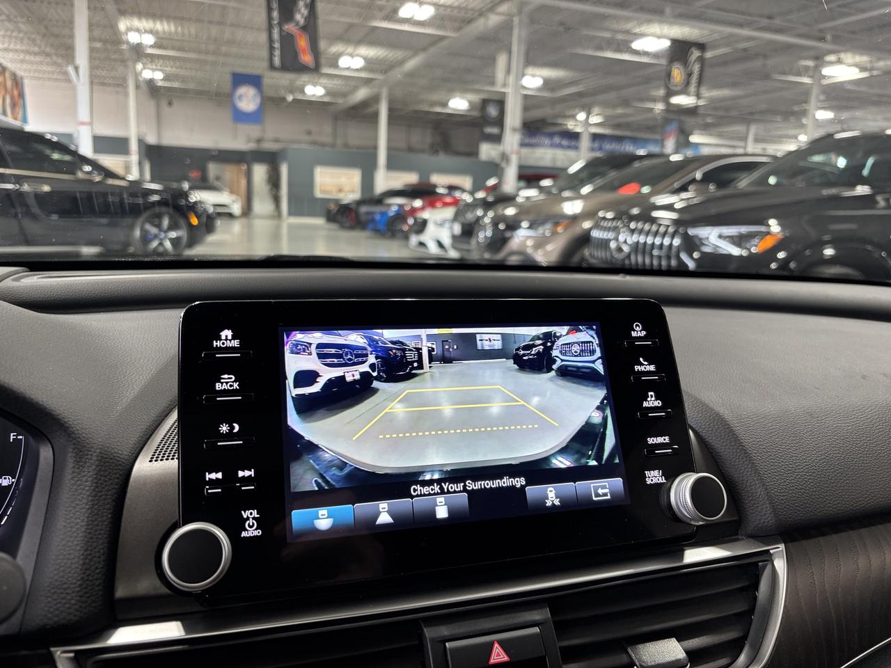 2022 Honda Accord Sedan Touring 2.0T|NAV|HUD|LEATHER|WOOD|SUNROOF|SAFETECH Photo
