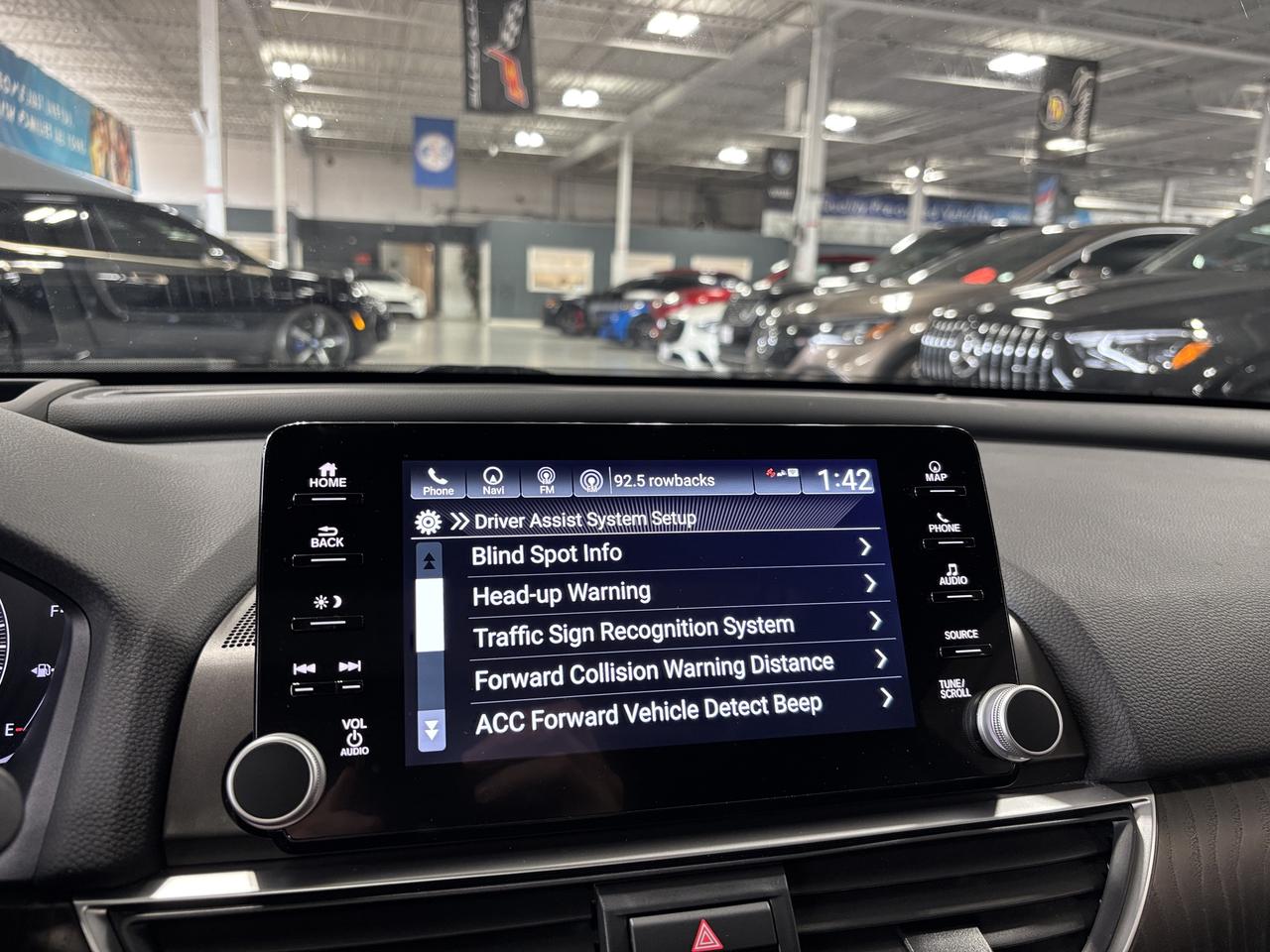 2022 Honda Accord Sedan Touring 2.0T|NAV|HUD|LEATHER|WOOD|SUNROOF|SAFETECH Photo