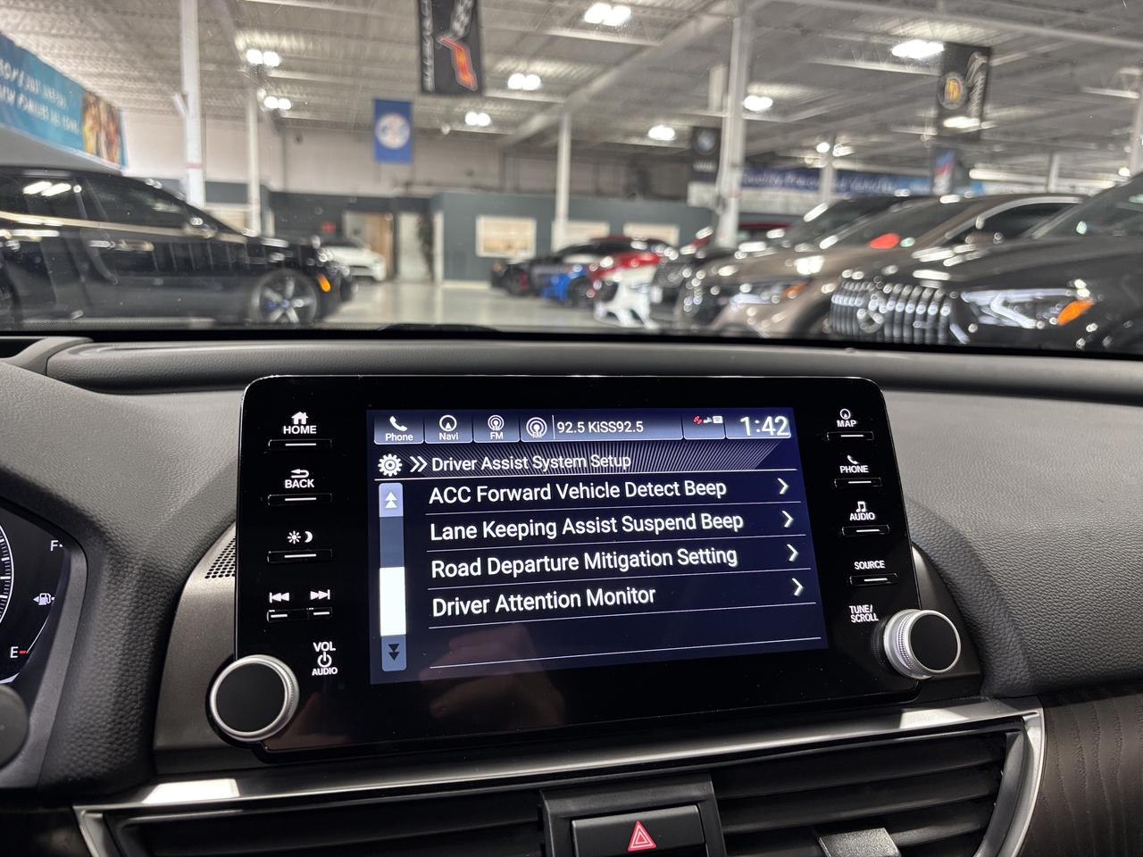 2022 Honda Accord Sedan Touring 2.0T|NAV|HUD|LEATHER|WOOD|SUNROOF|SAFETECH Photo