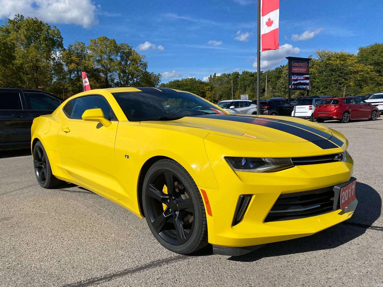 2017 Chevrolet Camaro 2LT, 6 CYL, SUNROOF, REMOTE START, CLEAN CARFAX! Photo