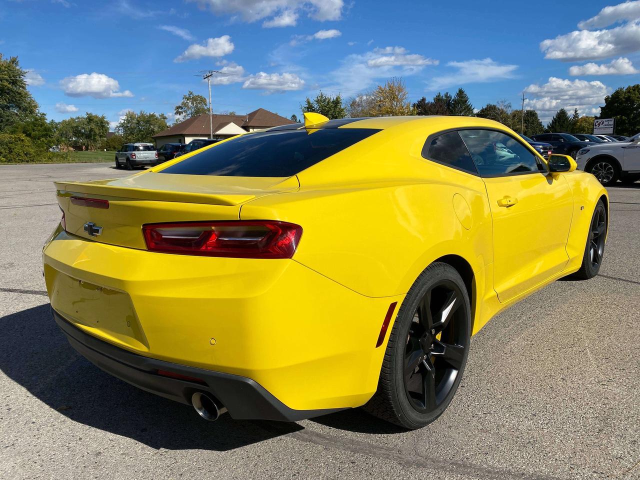 2017 Chevrolet Camaro 2LT, 6 CYL, SUNROOF, REMOTE START, CLEAN CARFAX! - Photo #8