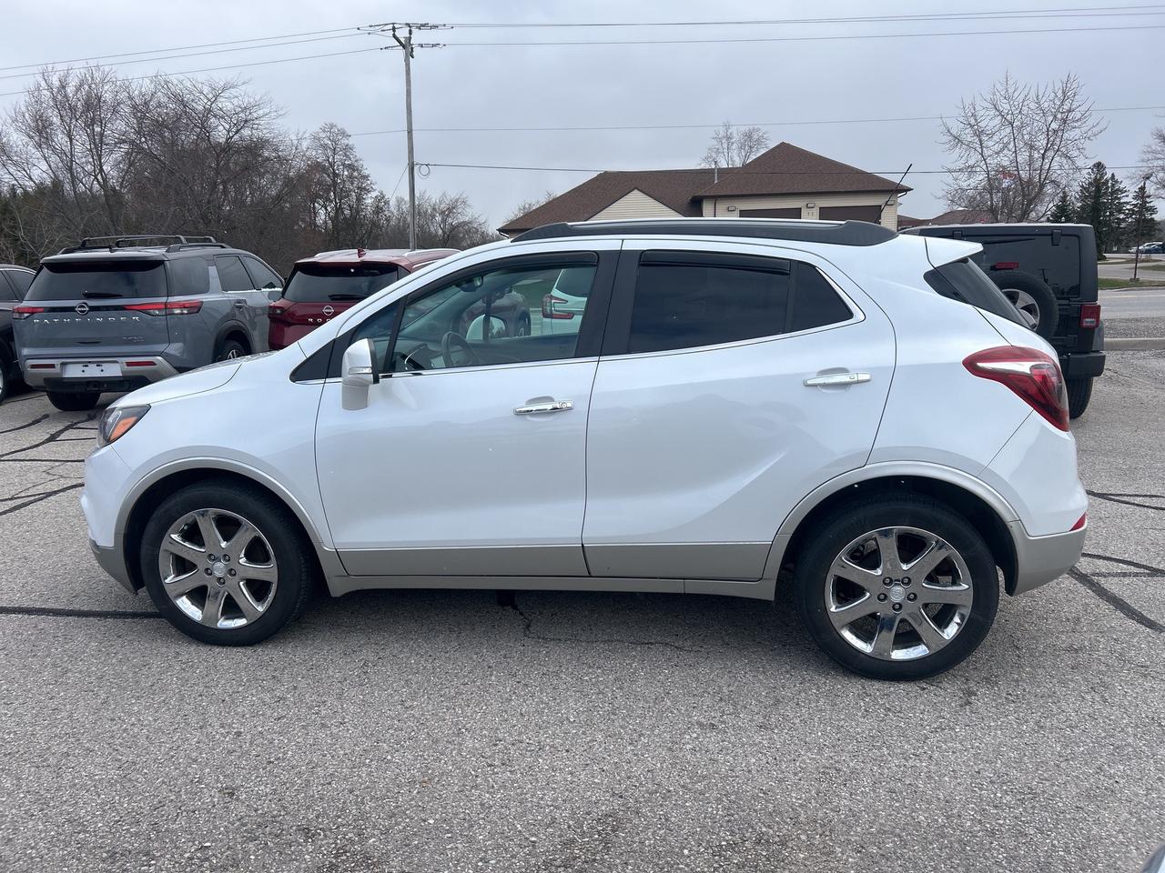 2017 Buick Encore ESSENCE, CLEAN CARFAX, REMOTE START, SUNROOF! - Photo #3