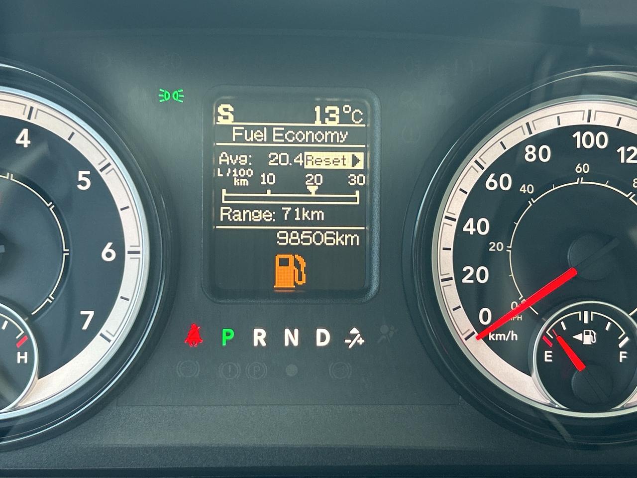 2017 RAM 1500 CLASSIC EXPRESS, CLEAN CARFAX, 4X4, 6 PASSENGER! - Photo #16