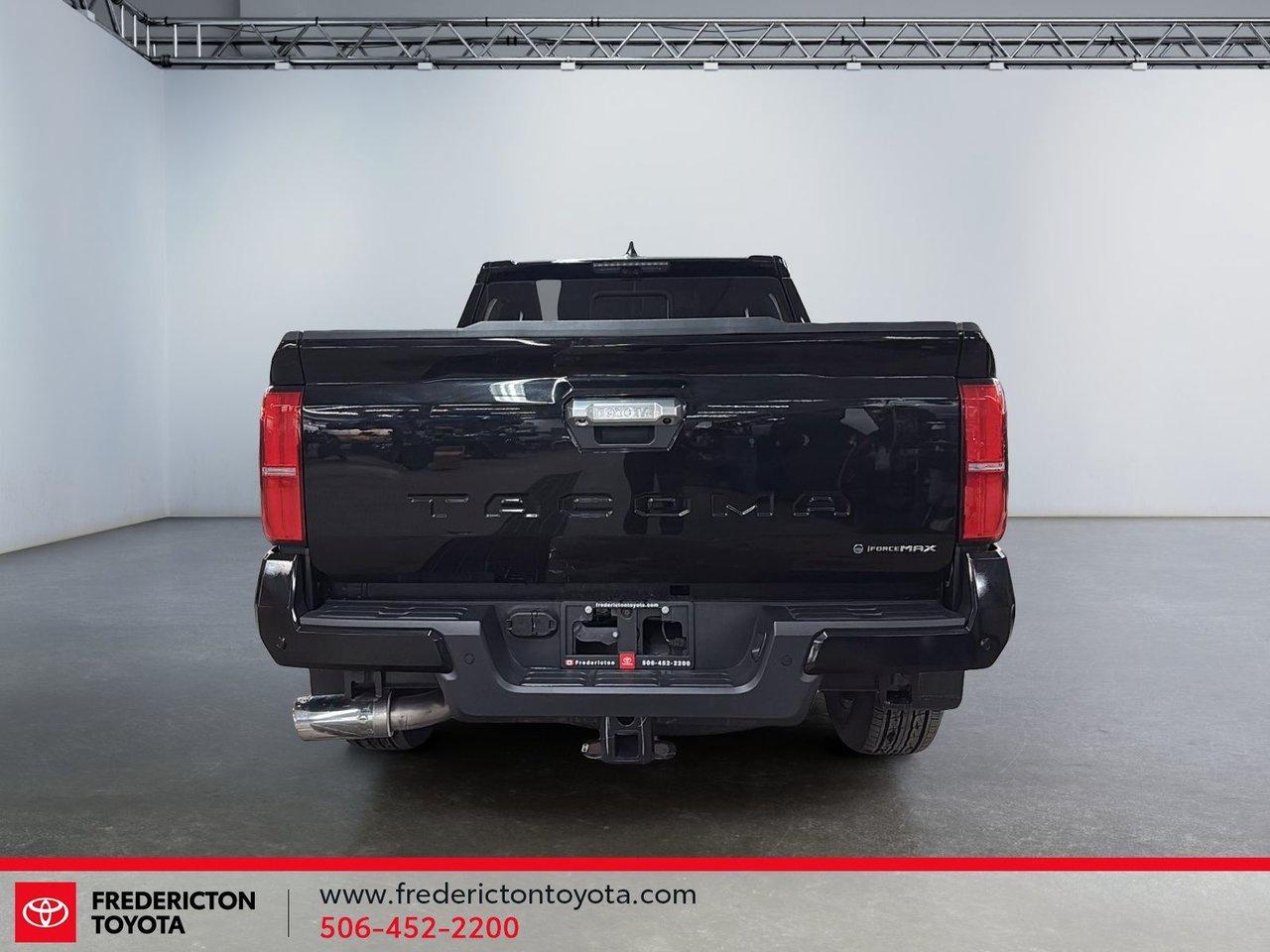 2026 Toyota TACOMA HYBRID Limited Photo2