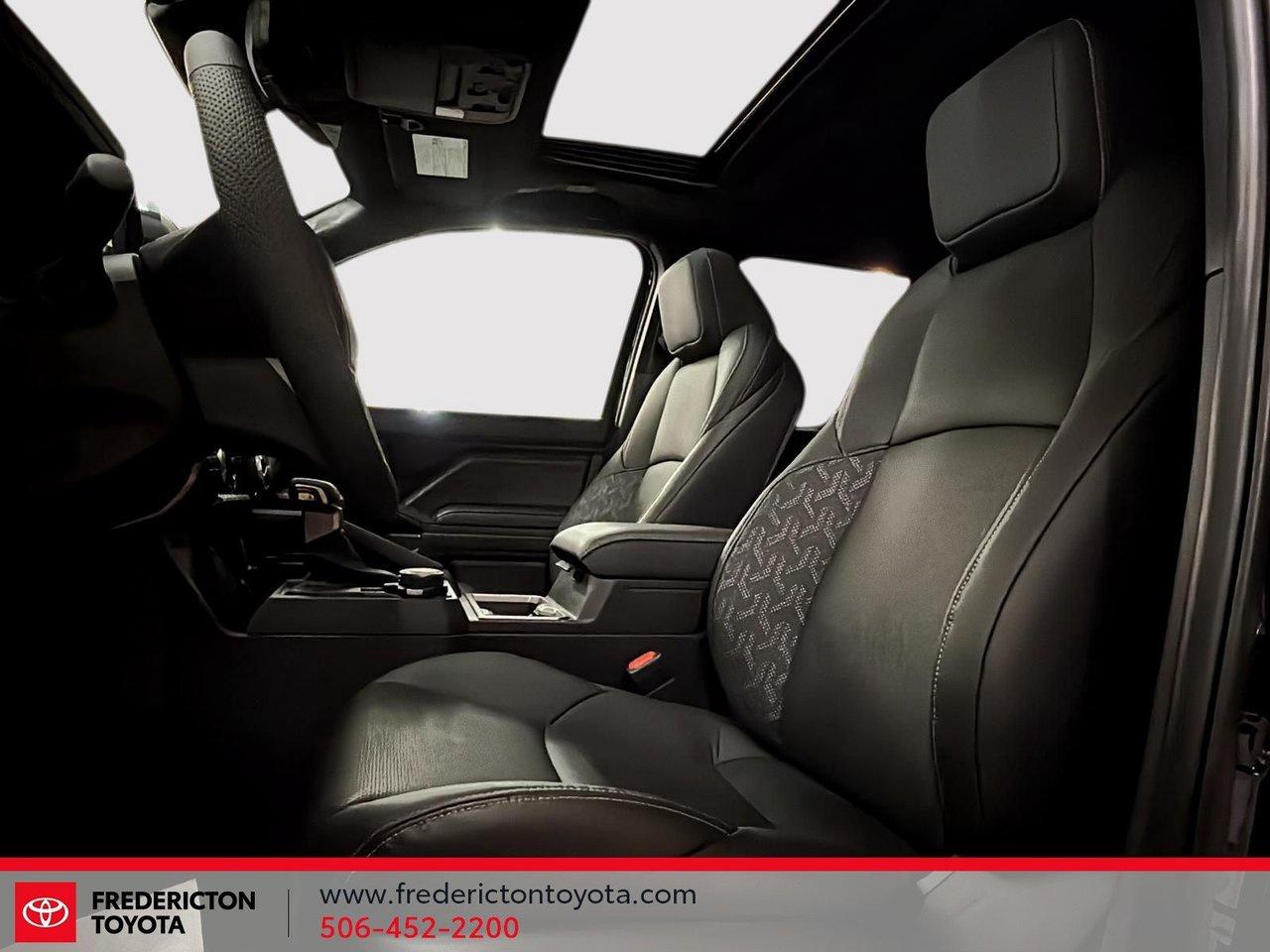 2026 Toyota TACOMA HYBRID Limited Photo