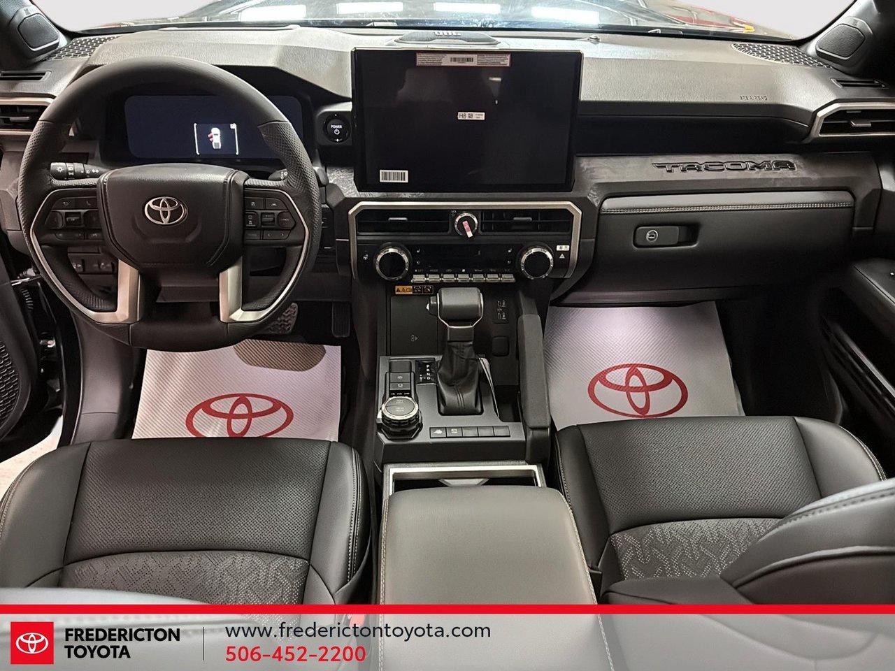 2026 Toyota TACOMA HYBRID Limited Photo
