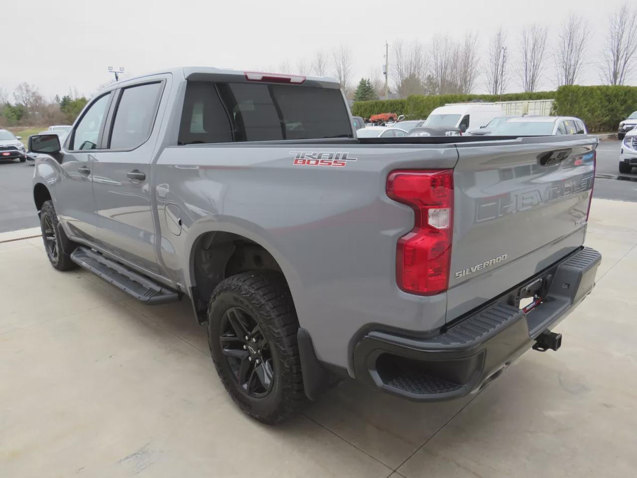 2024 Chevrolet Silverado 1500 Custom Trail Boss | One Owner | Clean Title No Accidents | Running Boards | Tints | Front Tow Hooks | Trailer Hitch | Photo2