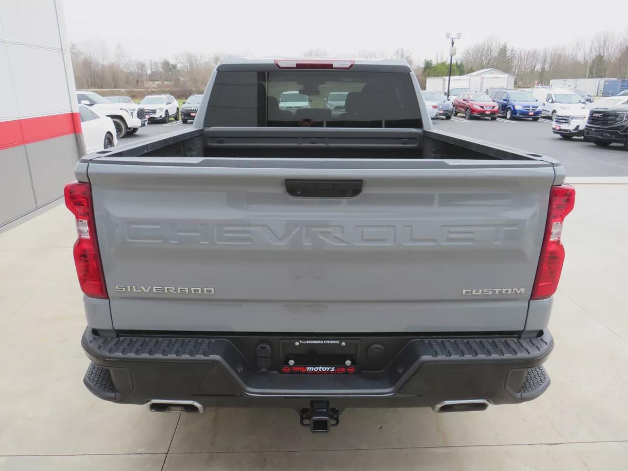 2024 Chevrolet Silverado 1500 Custom Trail Boss | One Owner | Clean Title No Accidents | Running Boards | Tints | Front Tow Hooks | Trailer Hitch | Photo