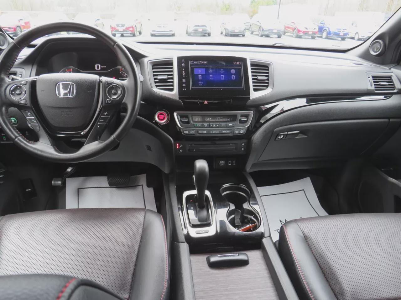 2019 Honda Ridgeline Black Edition | LOW KM | Clean Title | AWD | Remote Start | Leather | Sunroof | Navigation | Tonneau Cover | Photo