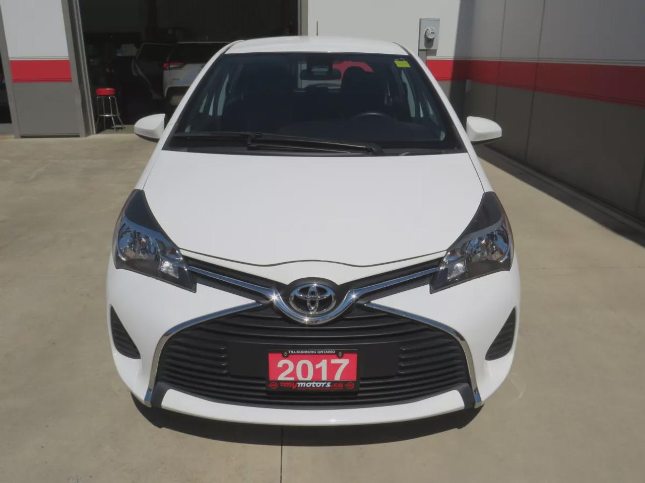 2017 Toyota Yaris LE | Clean Title No Accidents | A/C | Automatic | Digital Touchscreen |Power Doors | Power Locks | Cruise Control | Photo