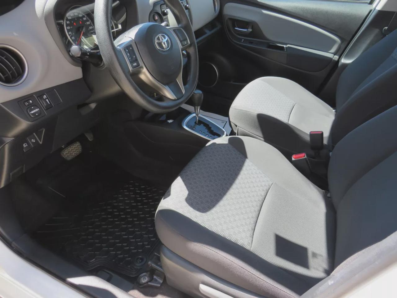 2017 Toyota Yaris LE | Clean Title No Accidents | A/C | Automatic | Digital Touchscreen |Power Doors | Power Locks | Cruise Control | Photo3