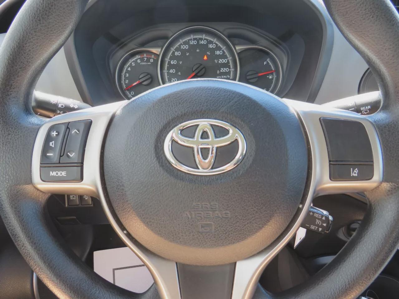 2017 Toyota Yaris LE | Clean Title No Accidents | A/C | Automatic | Digital Touchscreen |Power Doors | Power Locks | Cruise Control | Photo