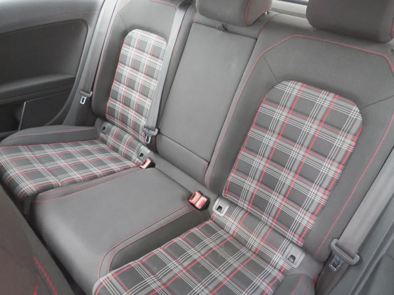 2015 Volkswagen Golf GTI 3DR HB MAN Photo