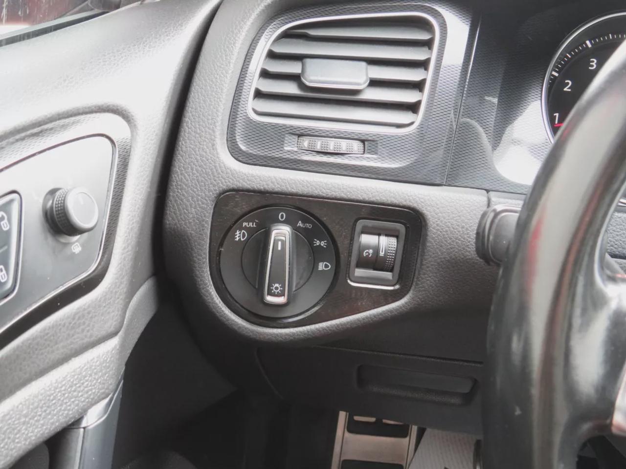 2015 Volkswagen Golf GTI 3DR HB MAN Photo