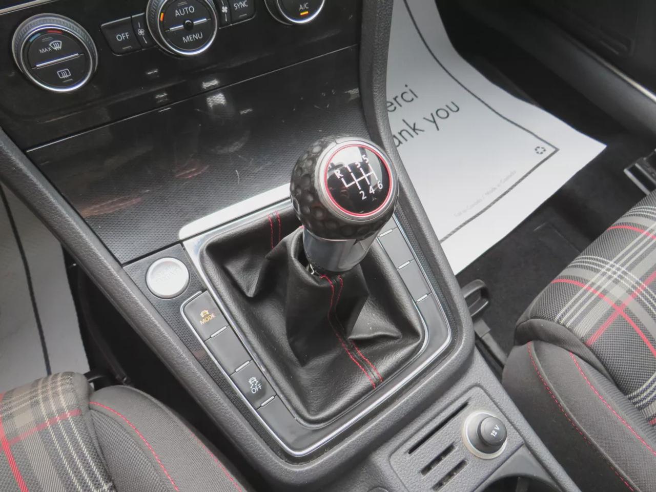 2015 Volkswagen Golf GTI 3DR HB MAN Photo