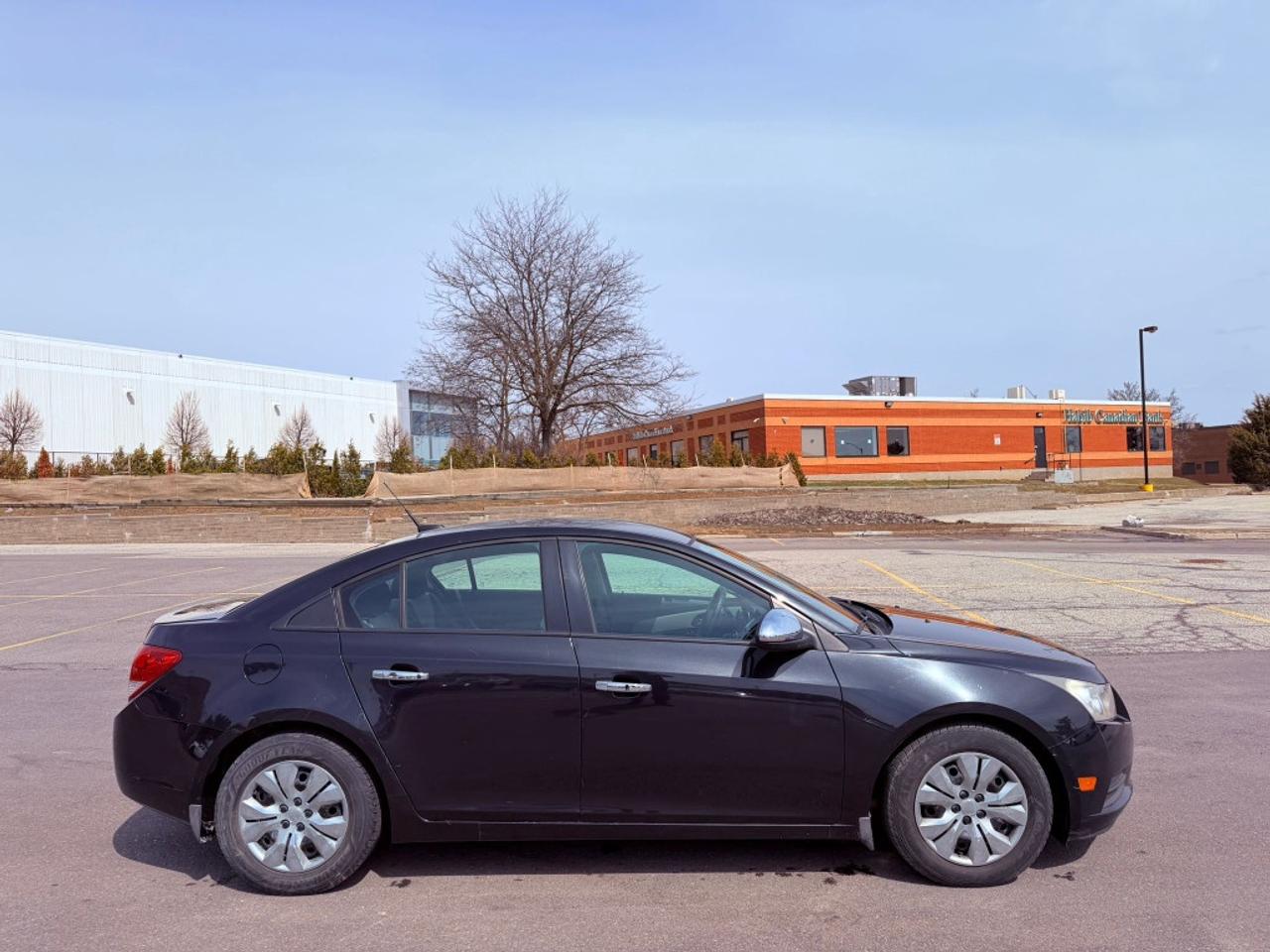 2013 Chevrolet Cruze LS Auto 4dr Sedan Automatic Photo
