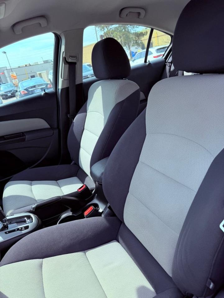 2013 Chevrolet Cruze LS Auto 4dr Sedan Automatic Photo