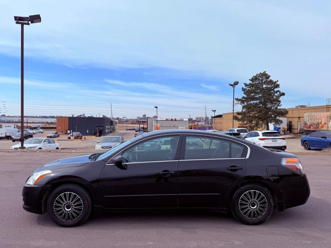 2010 Nissan Altima Auto, FWD, 2.5L 4cyl, Photo