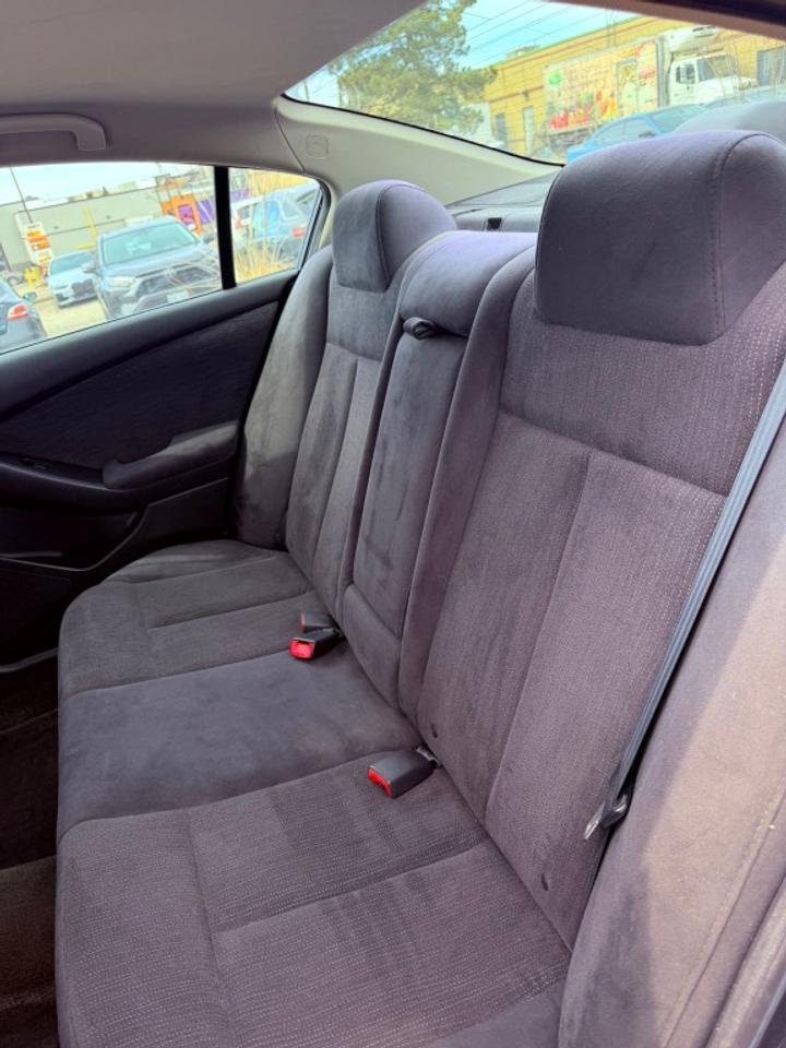 2010 Nissan Altima Auto, FWD, 2.5L 4cyl, Photo