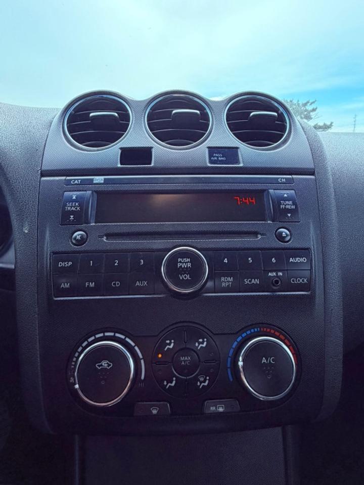 2010 Nissan Altima Auto, FWD, 2.5L 4cyl, Photo