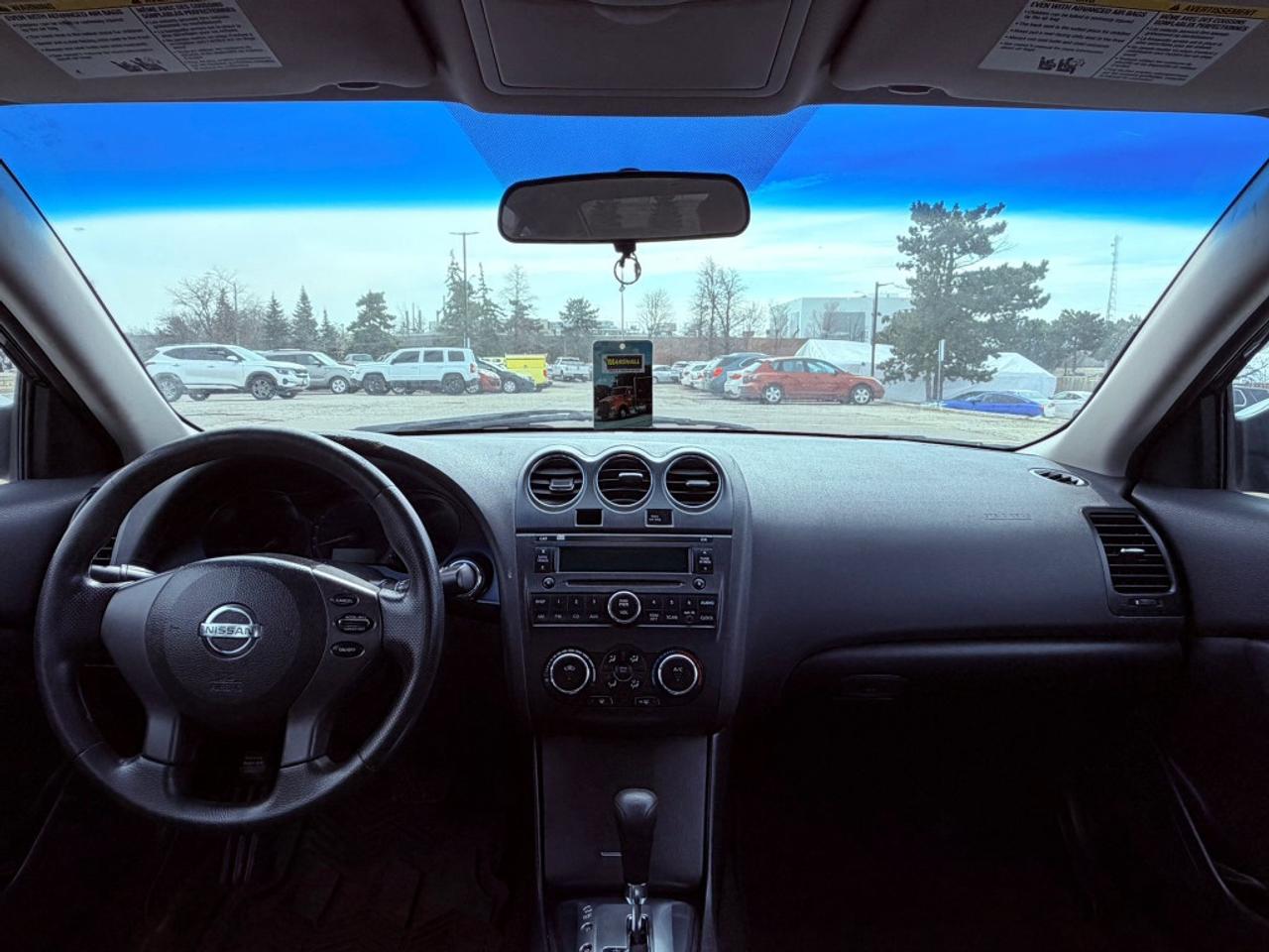 2010 Nissan Altima Auto, FWD, 2.5L 4cyl, Photo
