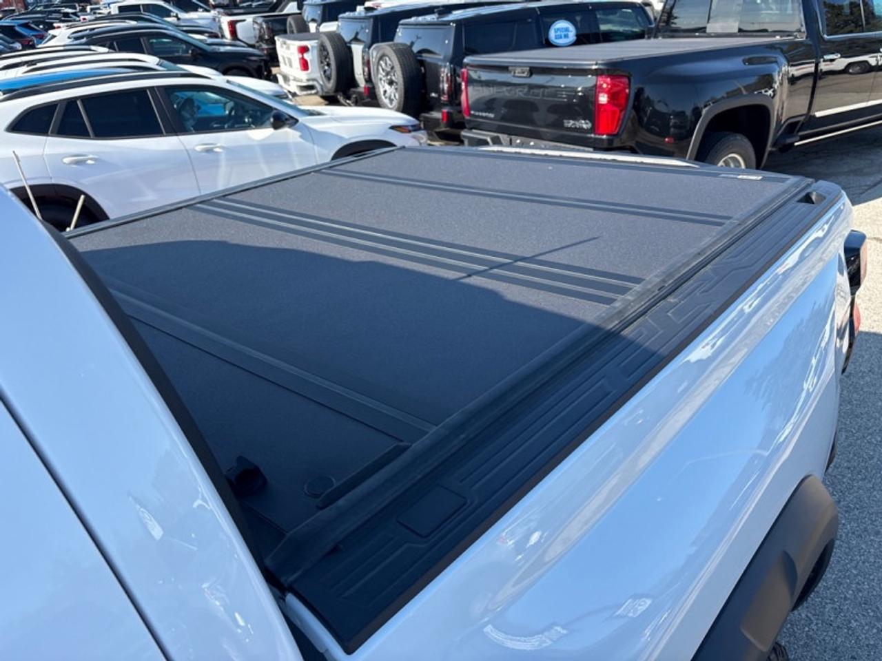 2024 Chevrolet Colorado ZR2  SUNROOF|TONNEAU COVER| Photo