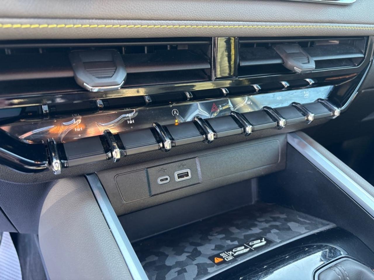 2024 Chevrolet Colorado ZR2  SUNROOF|TONNEAU COVER| Photo