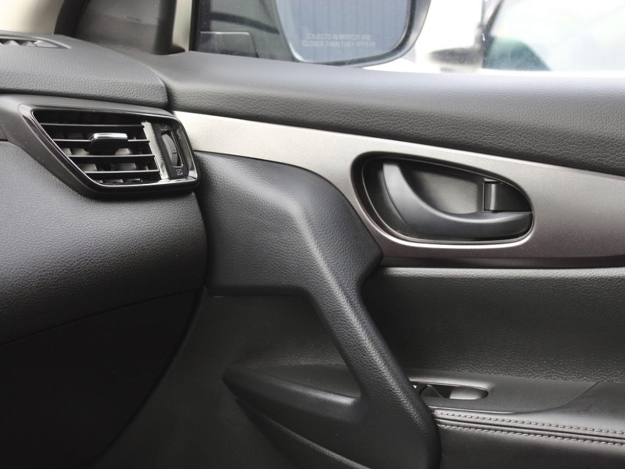 2023 Nissan Qashqai S AWD  - Heated Seats -  Apple CarPlay Photo