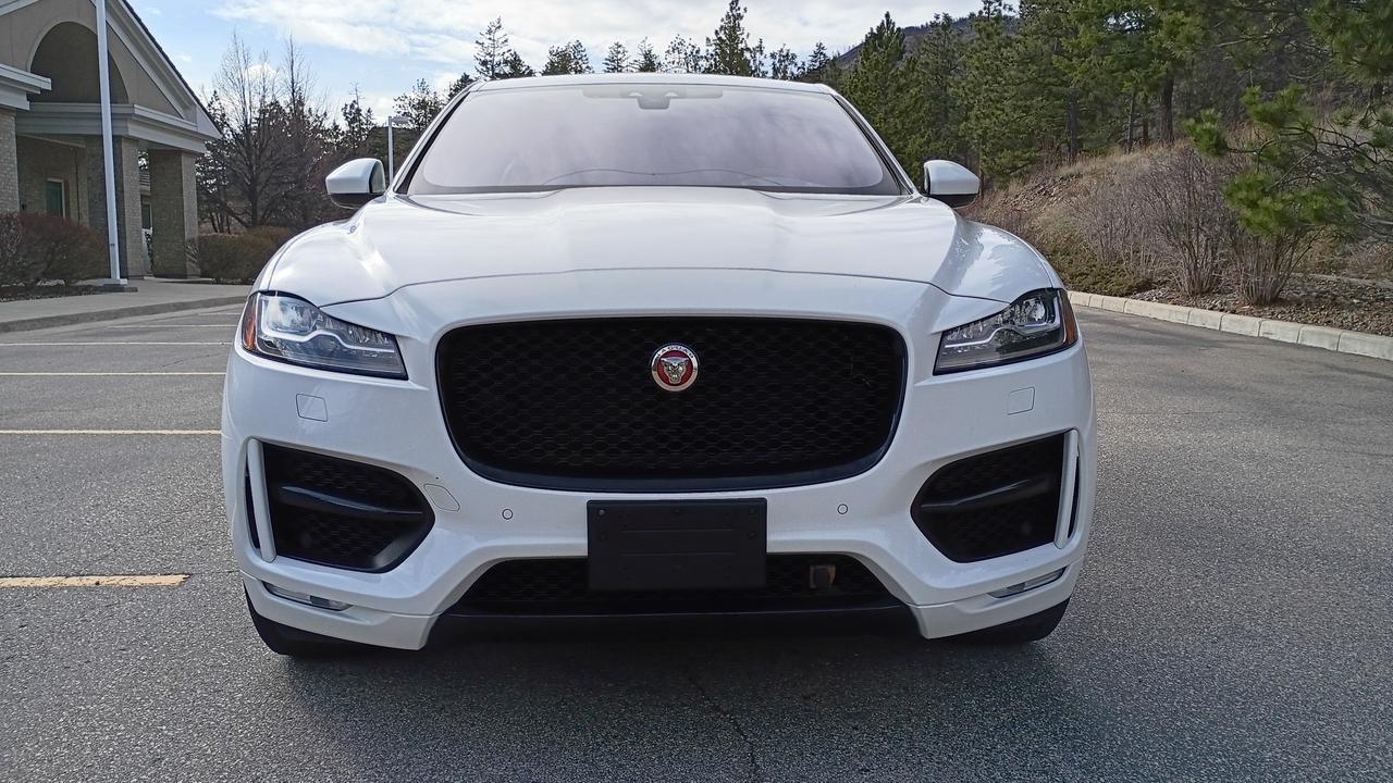 2018 Jaguar F-PACE 20d R-Sport Photo