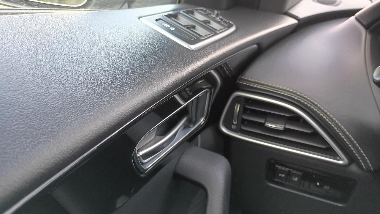 2018 Jaguar F-PACE 20d R-Sport Photo