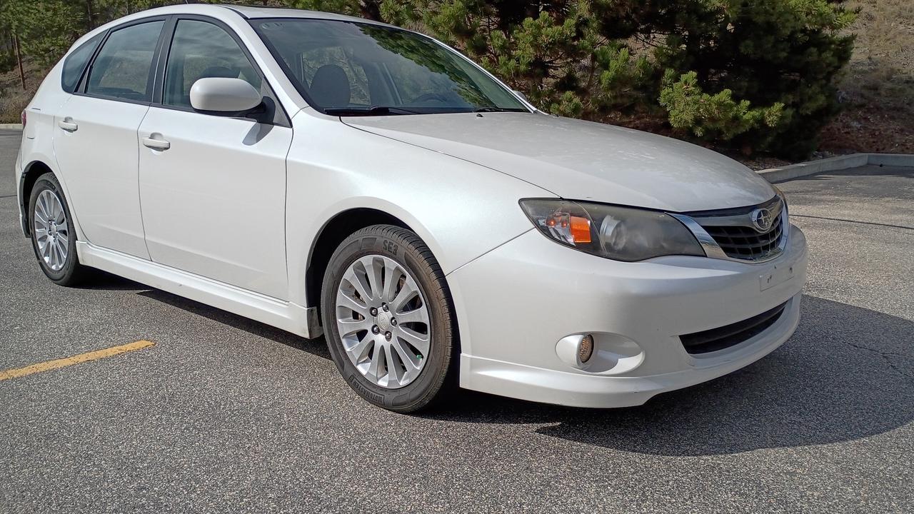 2009 Subaru Impreza 2.5i 5-door Photo