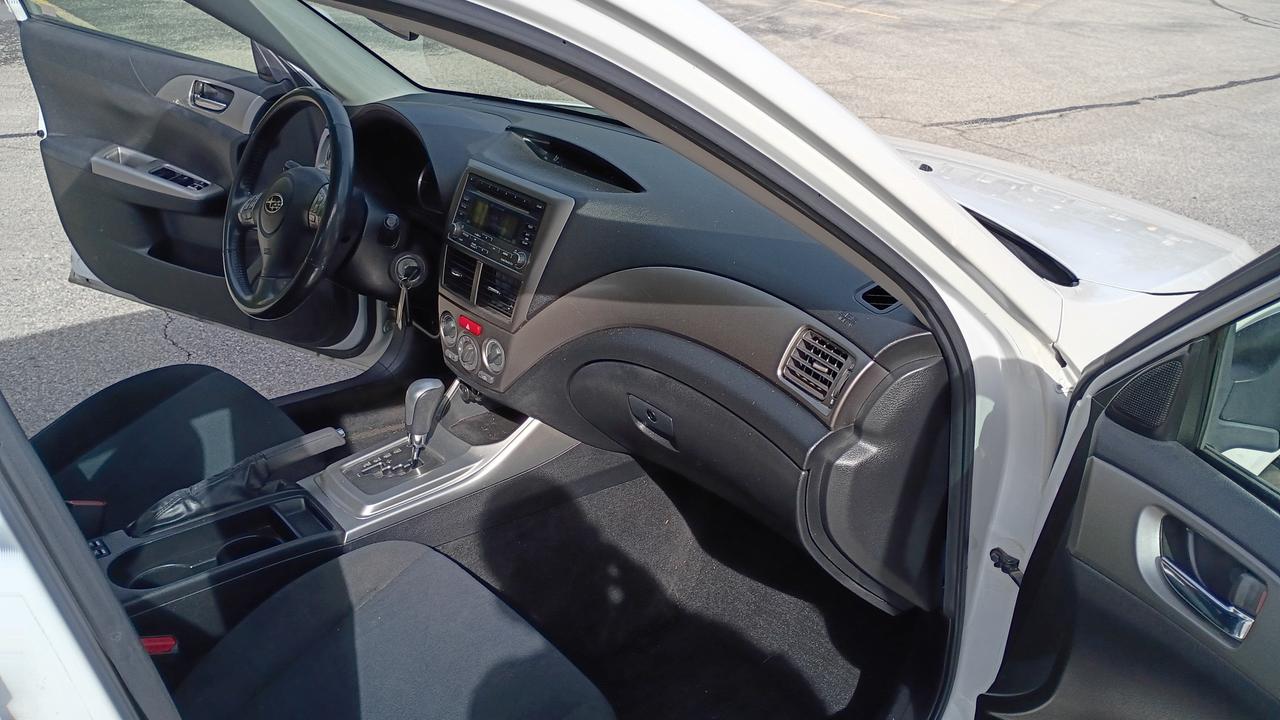 2009 Subaru Impreza 2.5i 5-door Photo