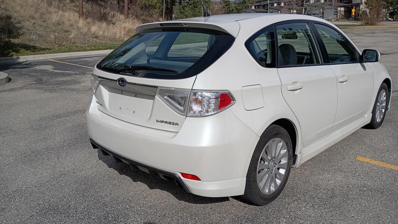 2009 Subaru Impreza 2.5i 5-door Photo