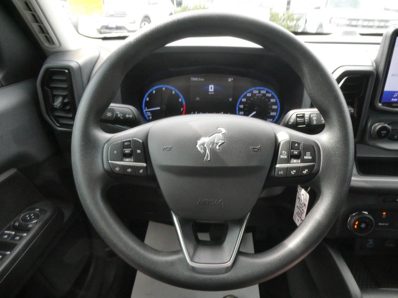 2022 Ford Bronco Sport Base | Cloth | Backup Cam | Apple CarPlay / Android Auto | Photo
