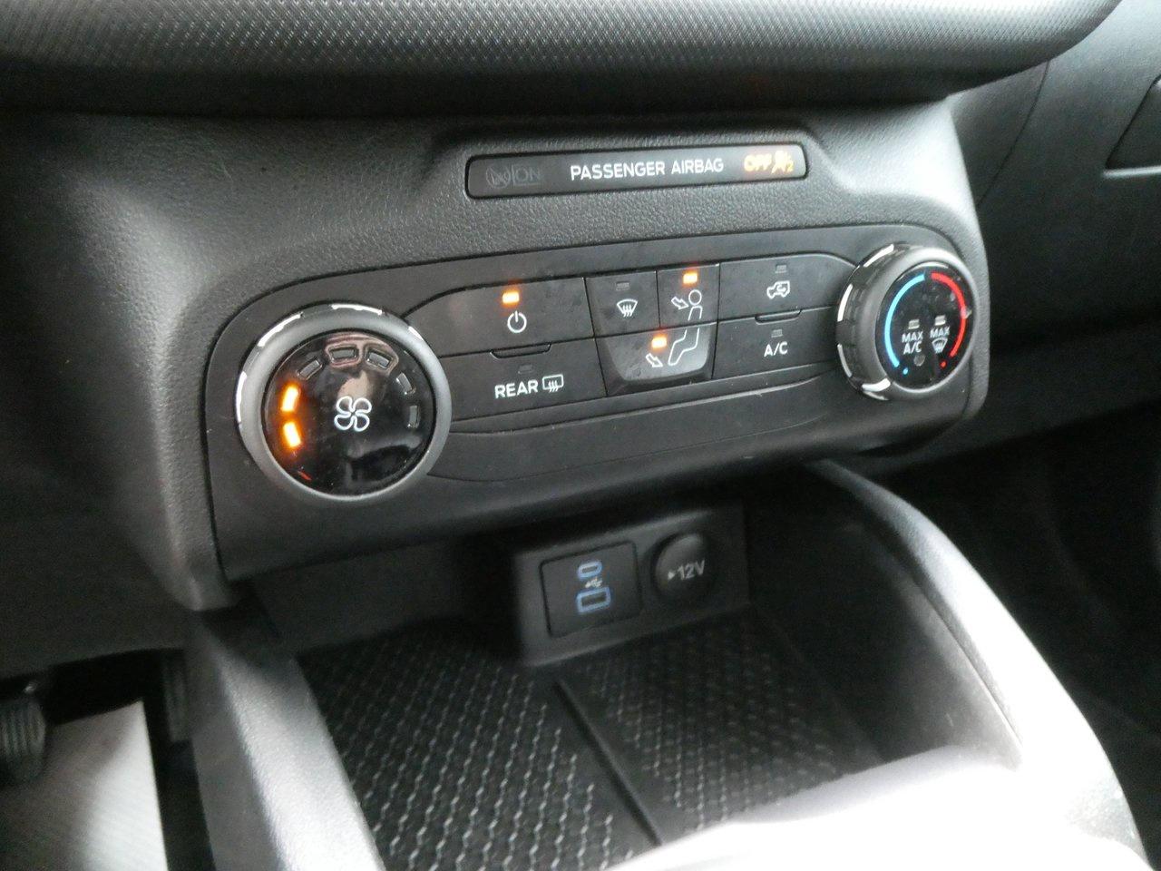 2022 Ford Bronco Sport Base | Cloth | Backup Cam | Apple CarPlay / Android Auto | Photo