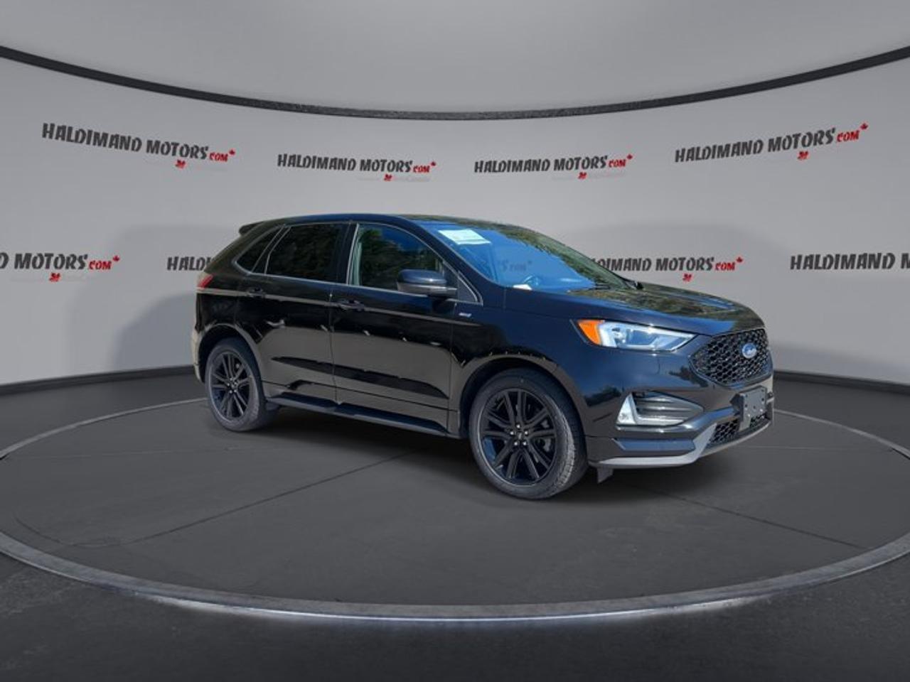 2024 Ford Edge ST Line Photo