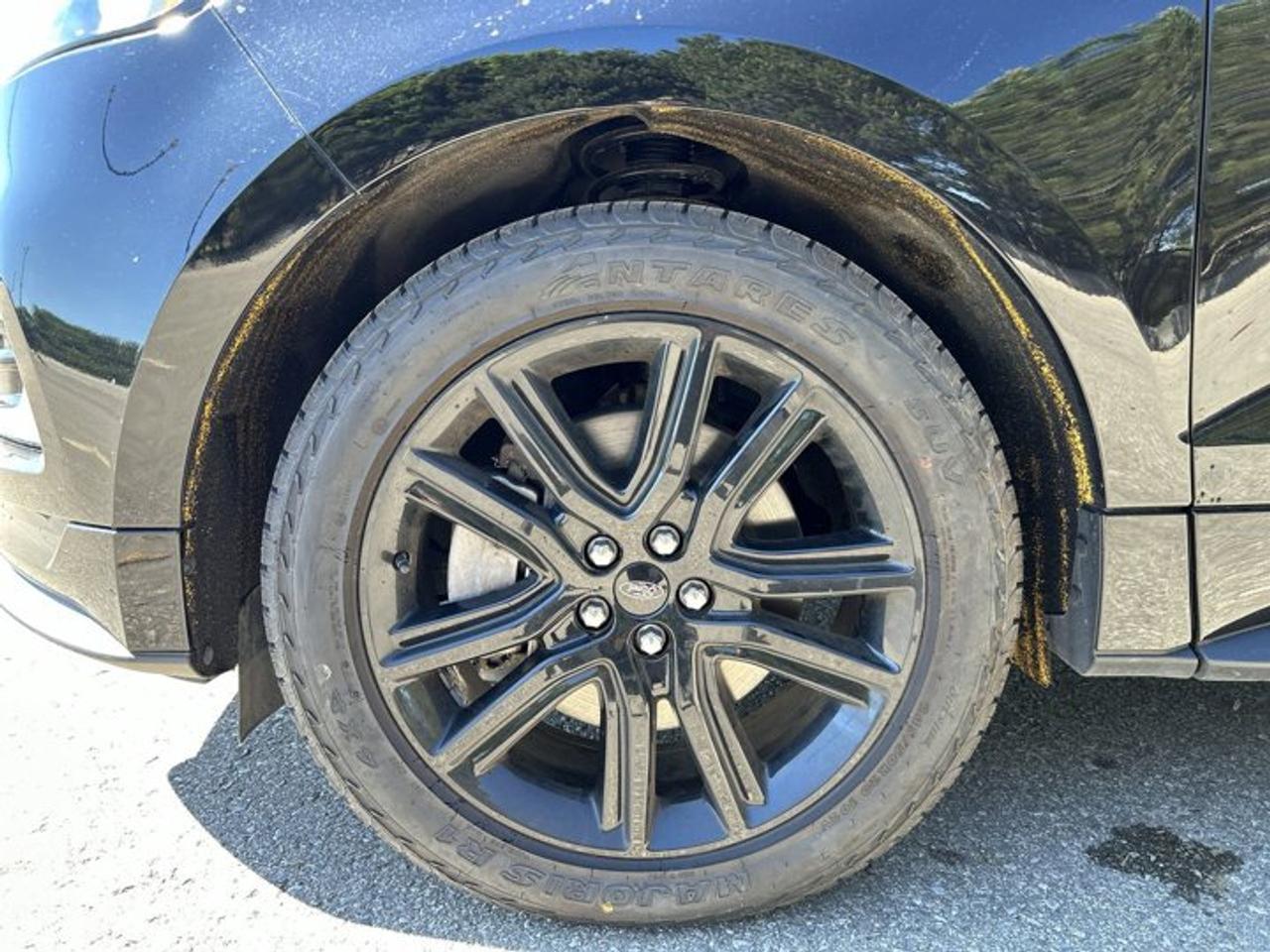 2024 Ford Edge ST Line Photo