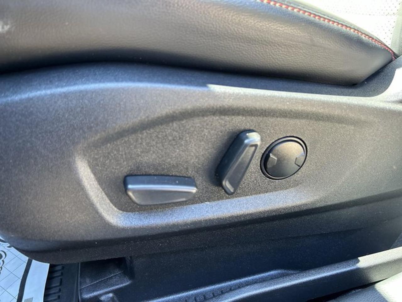 2024 Ford Edge ST Line Photo