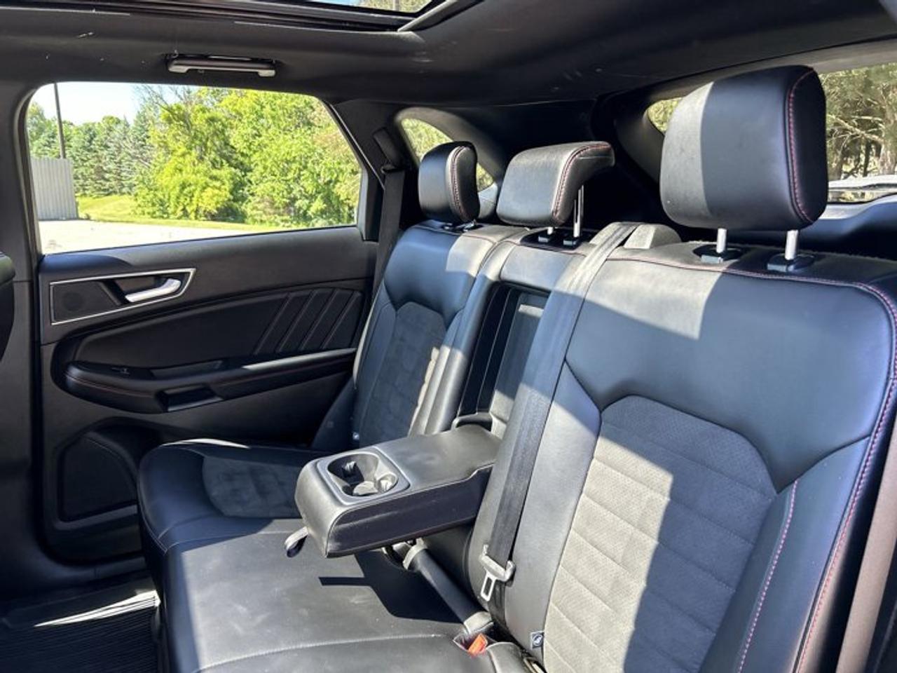 2024 Ford Edge ST Line Photo